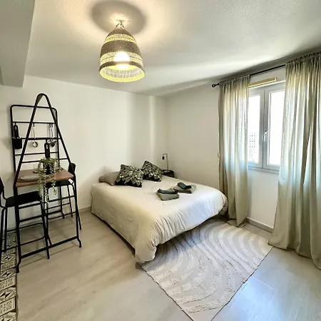 Gare Entièrement Rénové, Wi-fi, Clim, Tram, 15 Min Des Plages Apartamento Montpellier